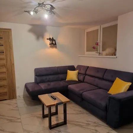 Sylwia Aparthouse -