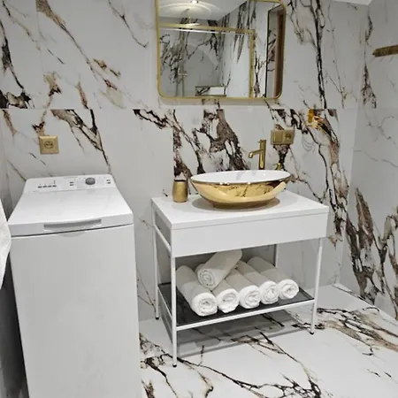 公寓 Sylwia Aparthouse - 比利但耶克